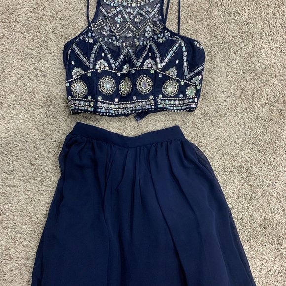 Homecoming/ formal dress - worn once - Picture 2 of 2